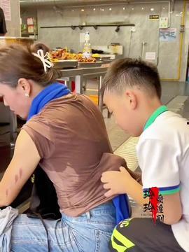 男孩家长爆料怎么办呢视频,事件真相究竟如何？